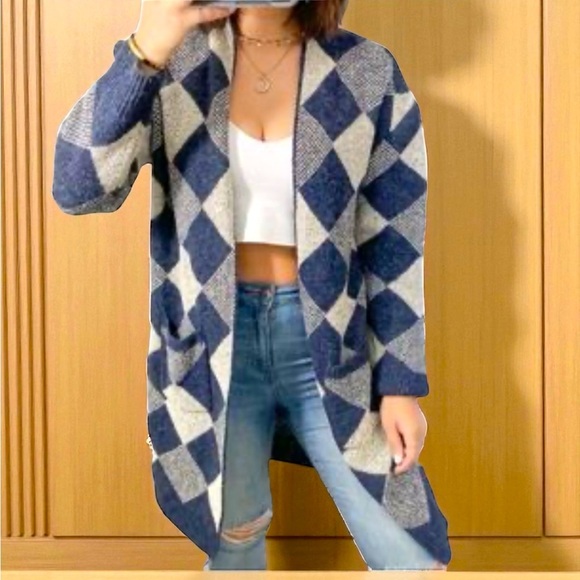 PEACH.     Elegant Blue and Gray Argyle Women's Cardigan - Picture 1 of 10